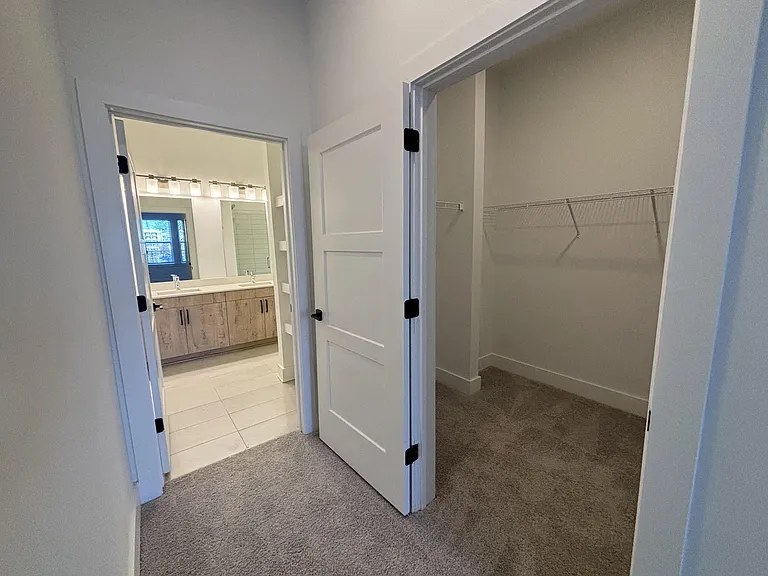 The Argos Apartments on The Beltline — Photo 128
