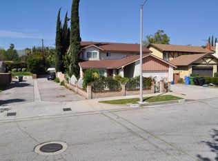 21829 Hiawatha St, Chatsworth, CA 91311