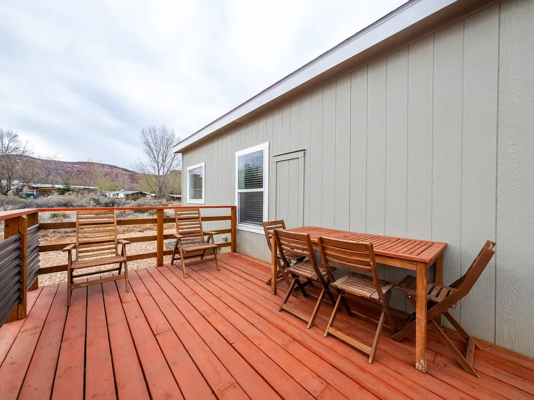 523 W Vance Dr — Photo 34