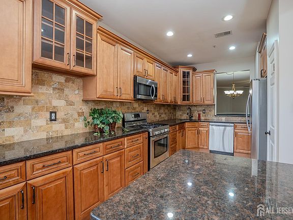 3rd image of 1503 Blossom Cir