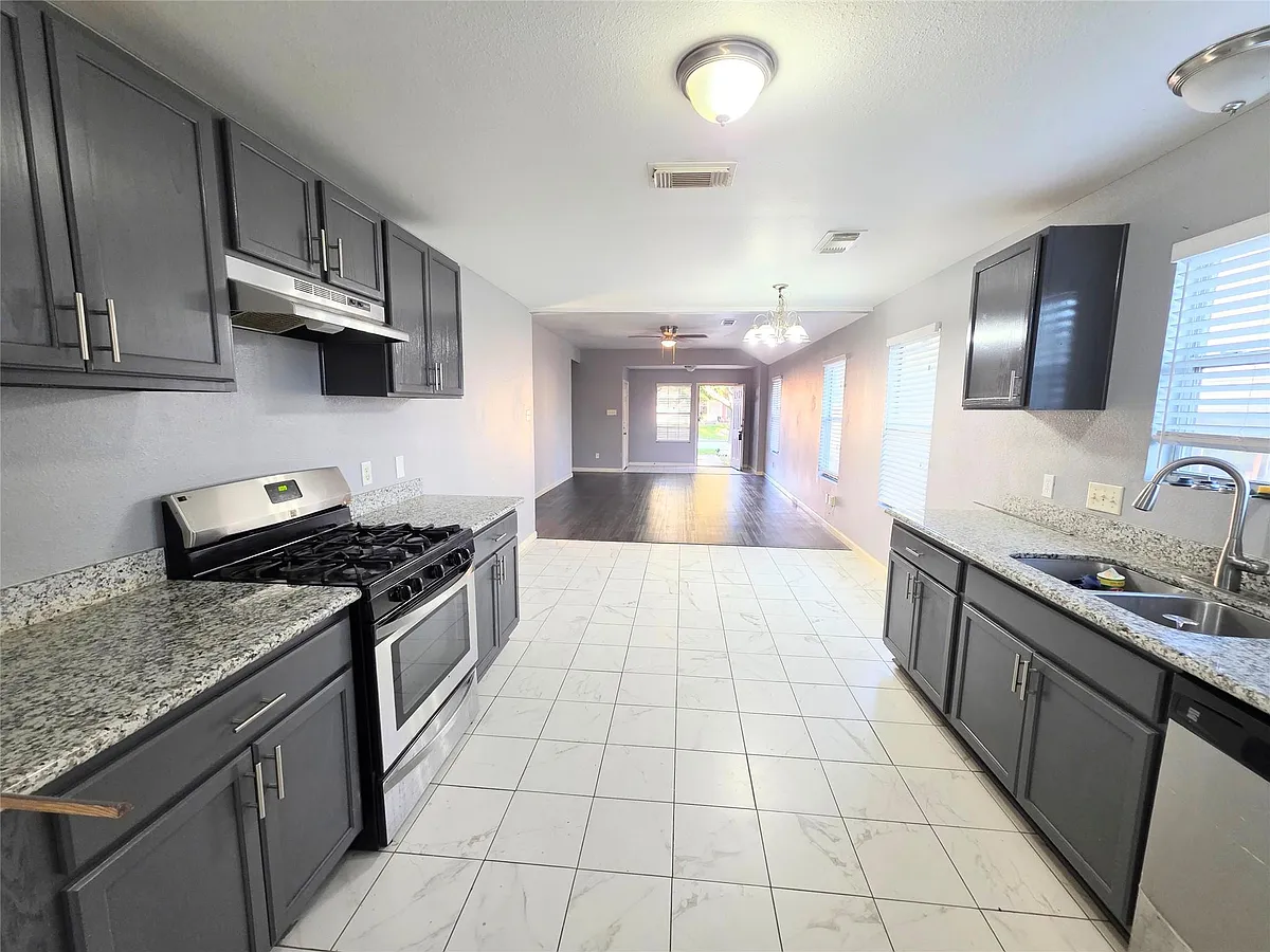 Building Photo - 9514 Manorstone Ct