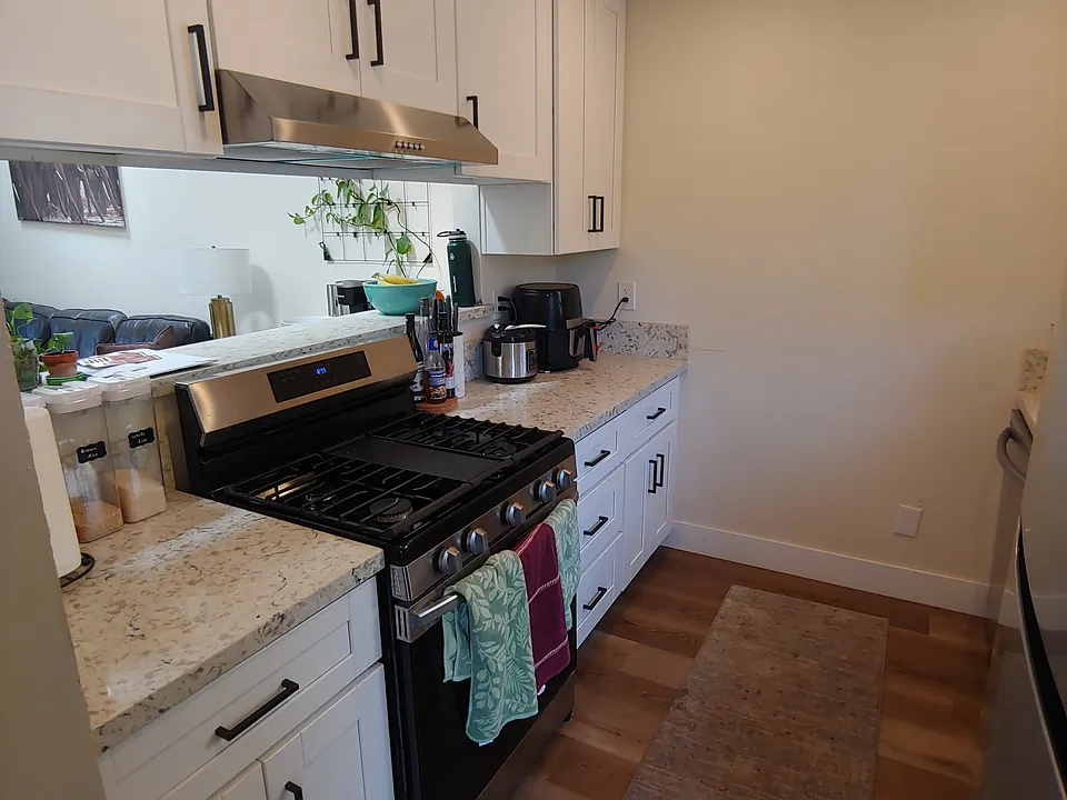 Partial view of kitchen