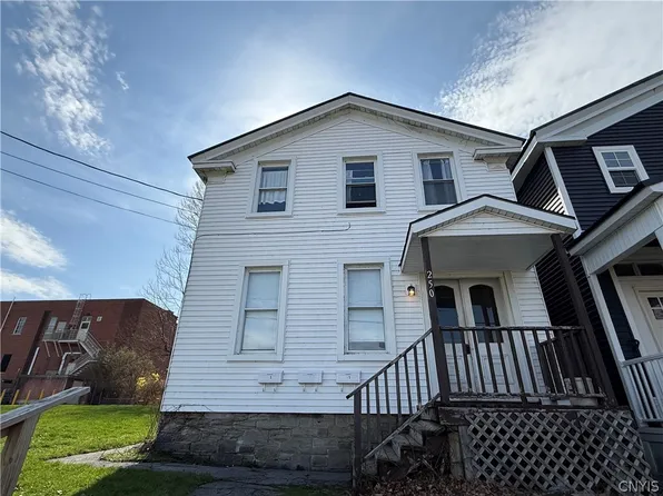 250 W 2nd St #3, Oswego, NY 13126