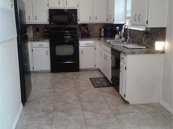 4th image of 1720 Greenway Ave