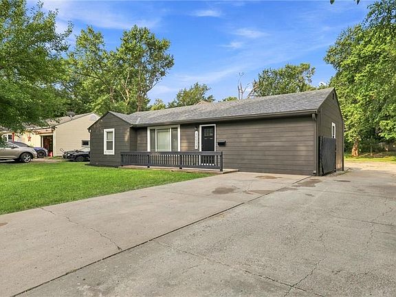 2nd image of 10518 Palmer Ave