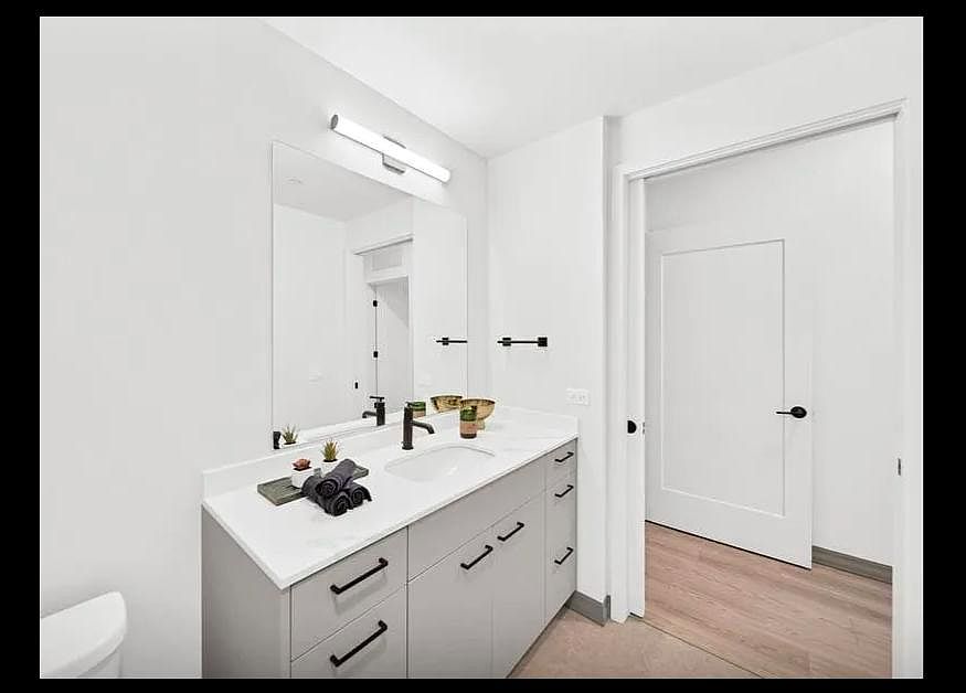 1st image of 2256 N Elston Ave #301