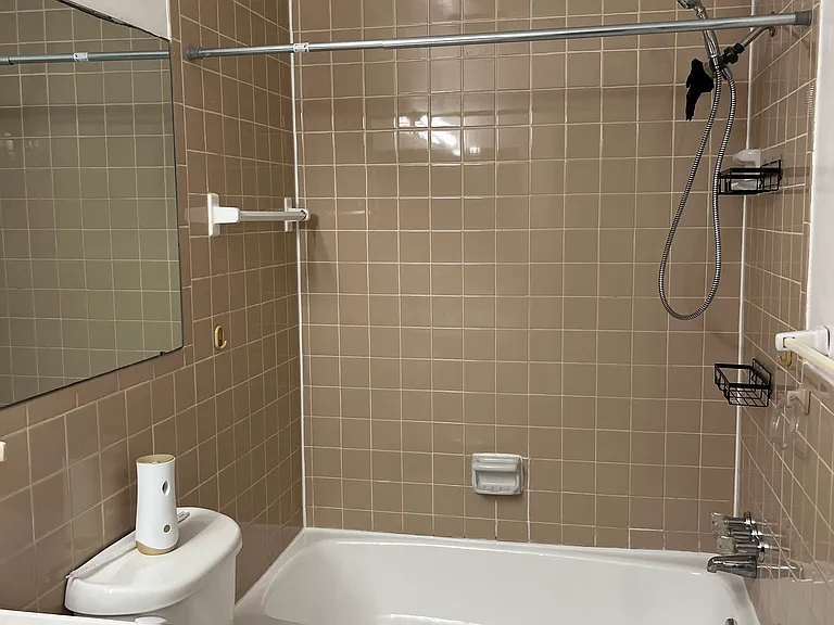 6032 Westchester Park Dr #302 — Photo 25