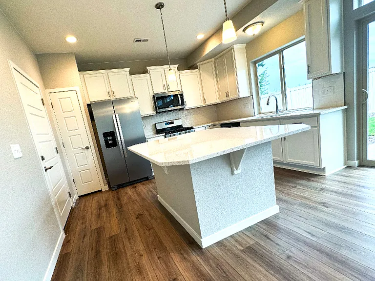 6008 Callan Dr — Photo 12