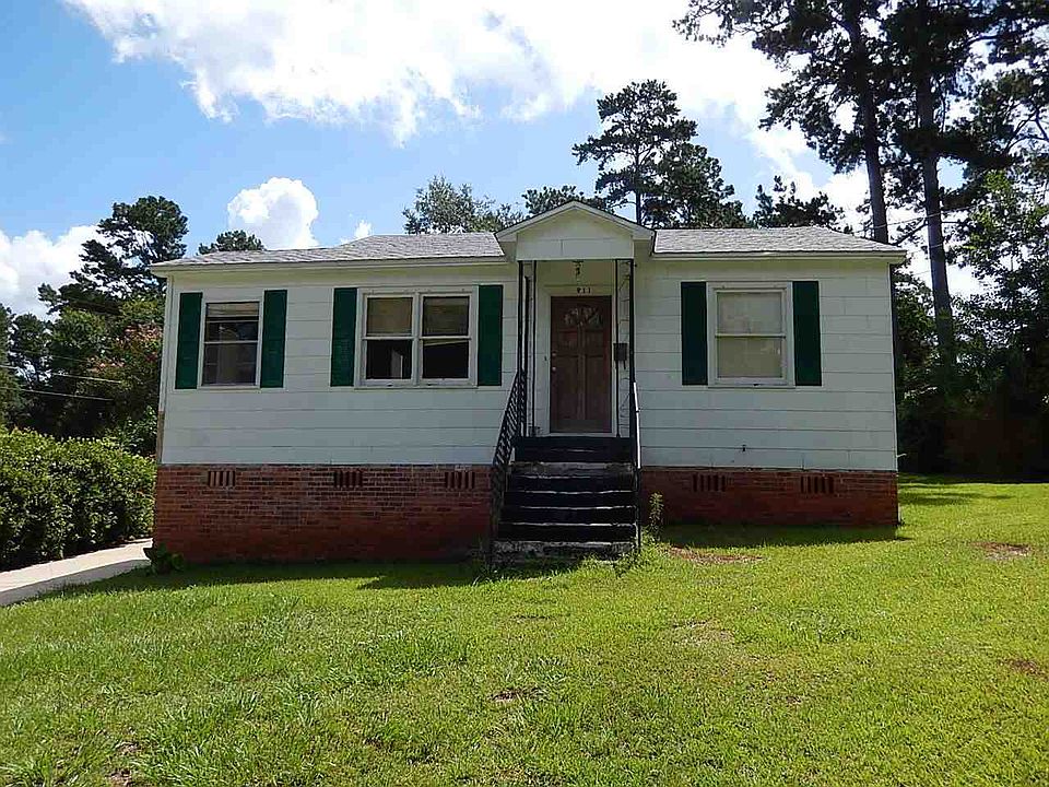 1st image of 911 E Magnolia Dr