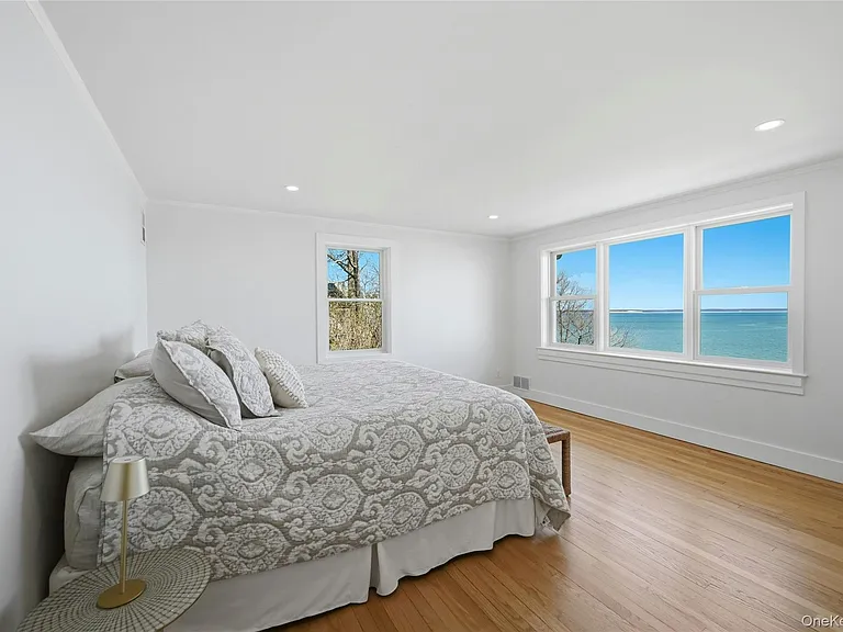 8908 Peconic Bay Blvd — Photo 9