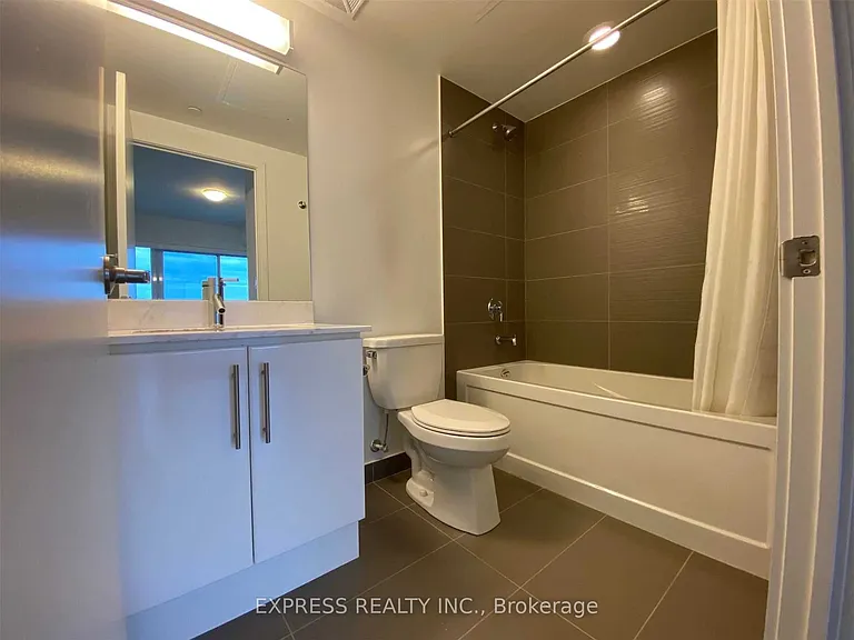 58 Orchard View Blvd #1601 — Photo 15