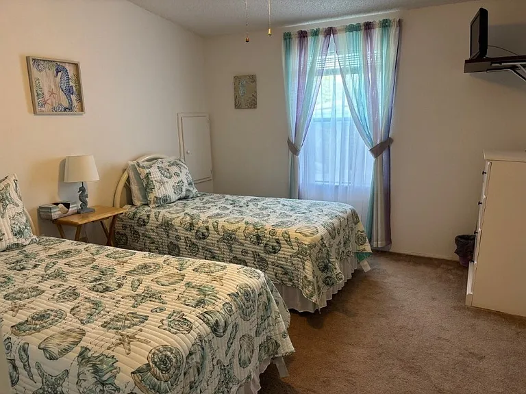 617 Webb Way — Photo 6