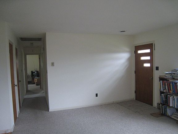 Spacious living room