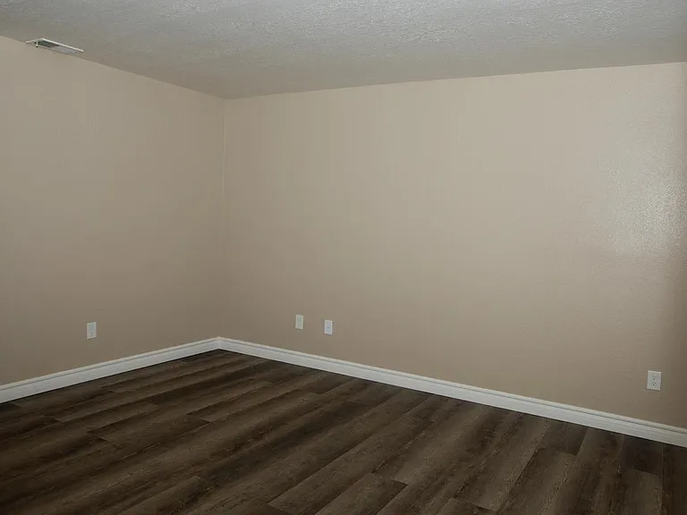 5945 Brush Creek Dr — Photo 19