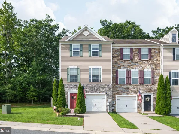 35 Magnolia Dr, Elkton, MD 21921