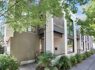 1118 NE Tillamook St, Portland, OR 97212