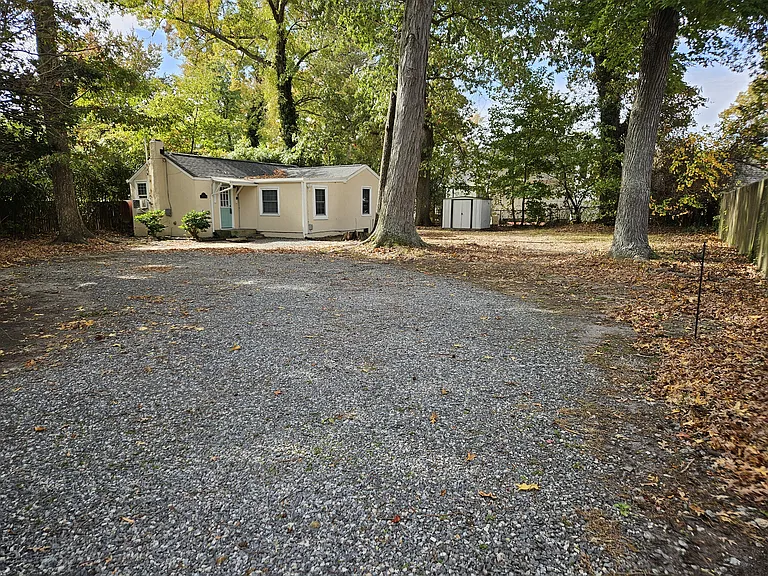 259A Lasalle Ave — Photo 1