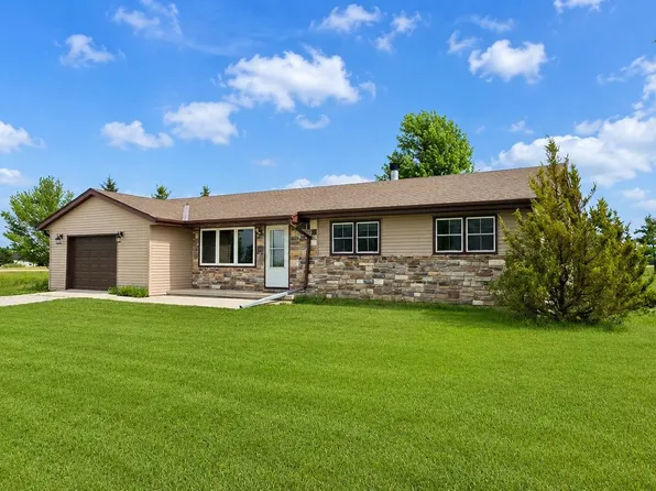 7039 W Kiln Dr, Watertown, WI 53098