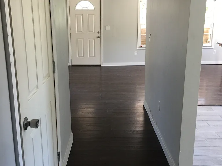 123 Memorial Dr — Photo 5