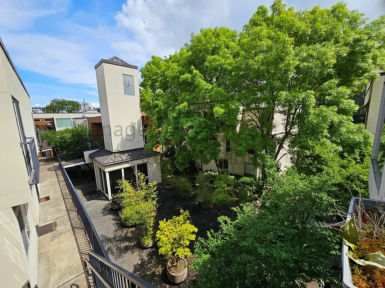 1535 SW Clay St #301 — Photo 6