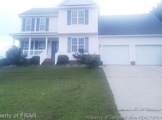 32 Allegheny Dr, Spring Lake, NC 28390