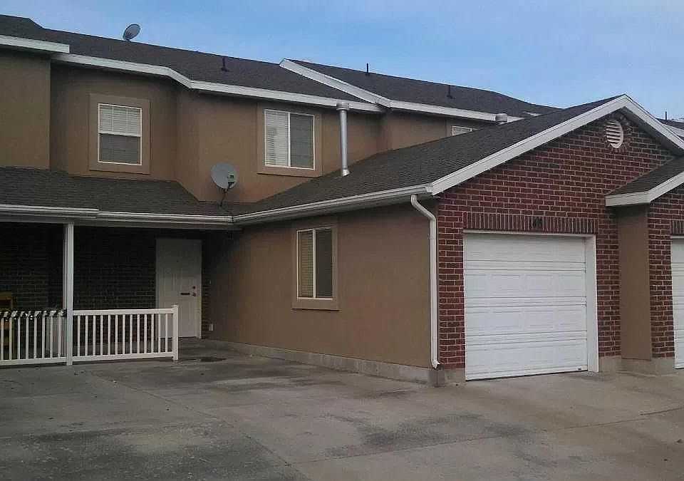 1st image of 148 W Savannah Ln