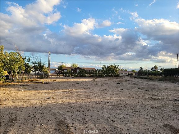 2nd image of 16138 Lorene Dr