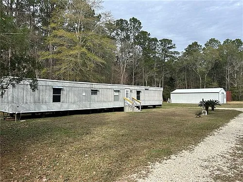 22475 Highway 1088 Photo 1