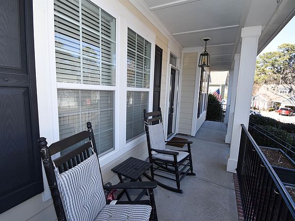 4th image of 226 Thacher Loop