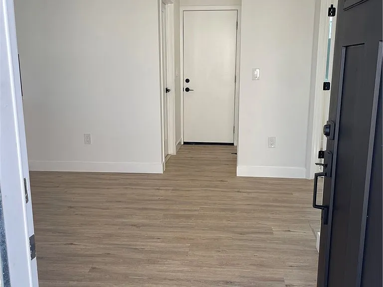 2230 73rd St — Photo 3