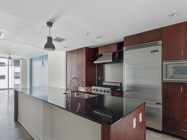 1120 E Kennedy Blvd #728 — Photo 8