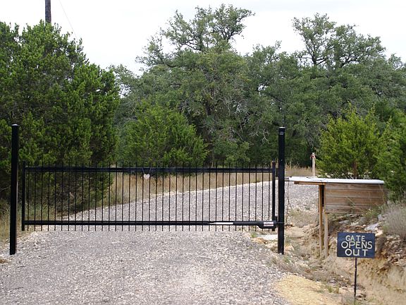 5th image of 5508 W Us Highway 290