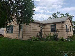 504 S Glenn Ave, Colton, SD 57018