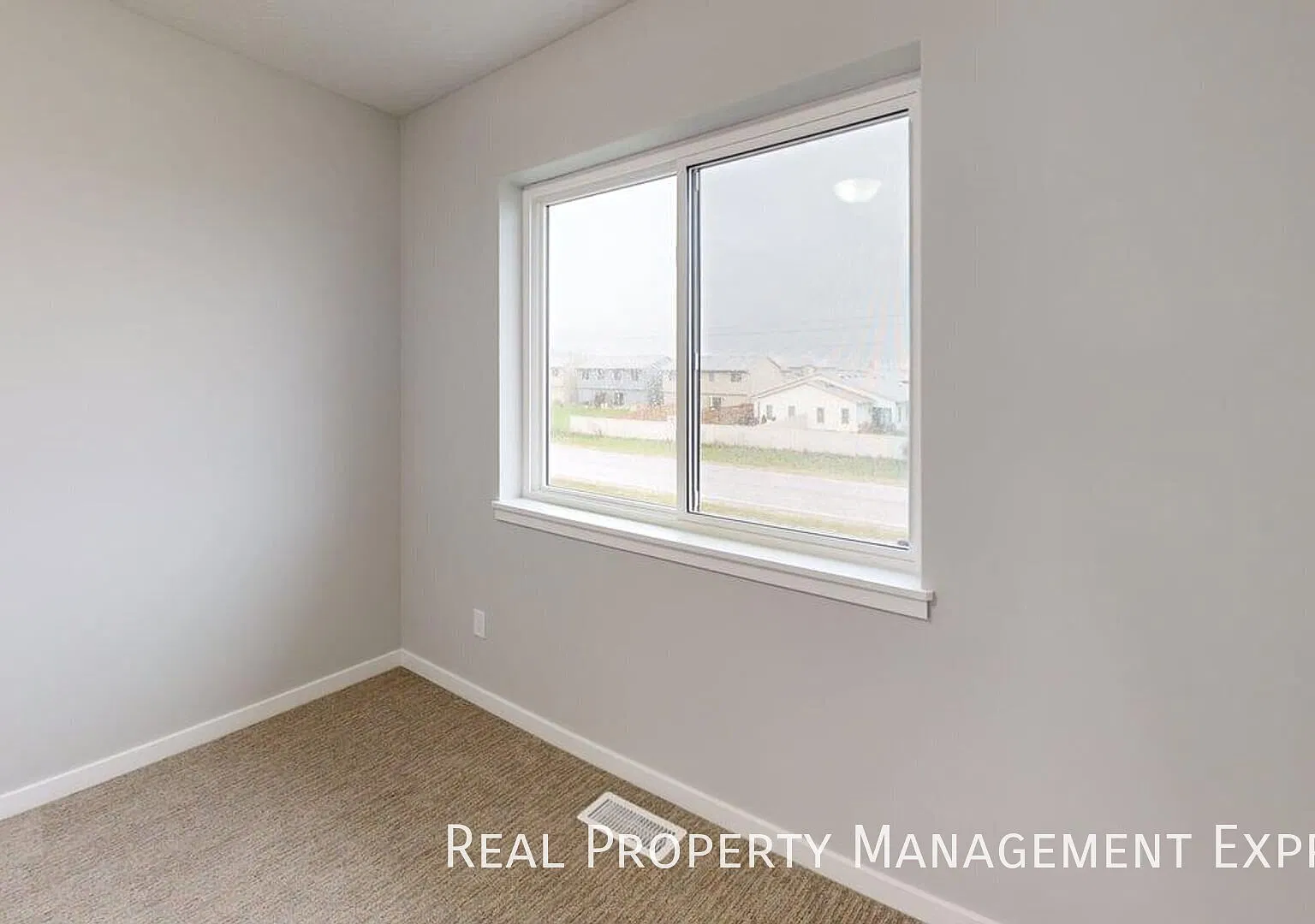 Brand-New 3-Bedroom Townome With Attached Garage in Sioux Falls — Photo 2