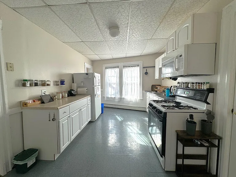 235 Columbia St #1 — Photo 6