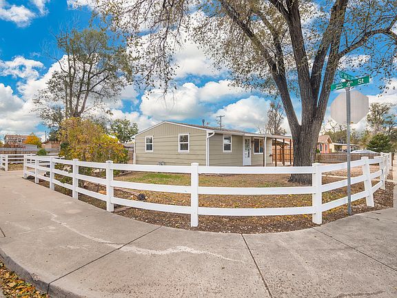 3rd image of 400 16th Avenue Ct