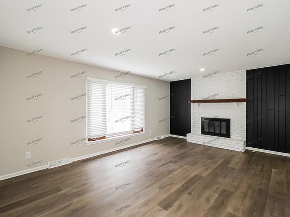 4th image of 100 NW 61st St