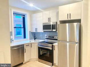 649 N 15th St #1R, Philadelphia, PA 19130