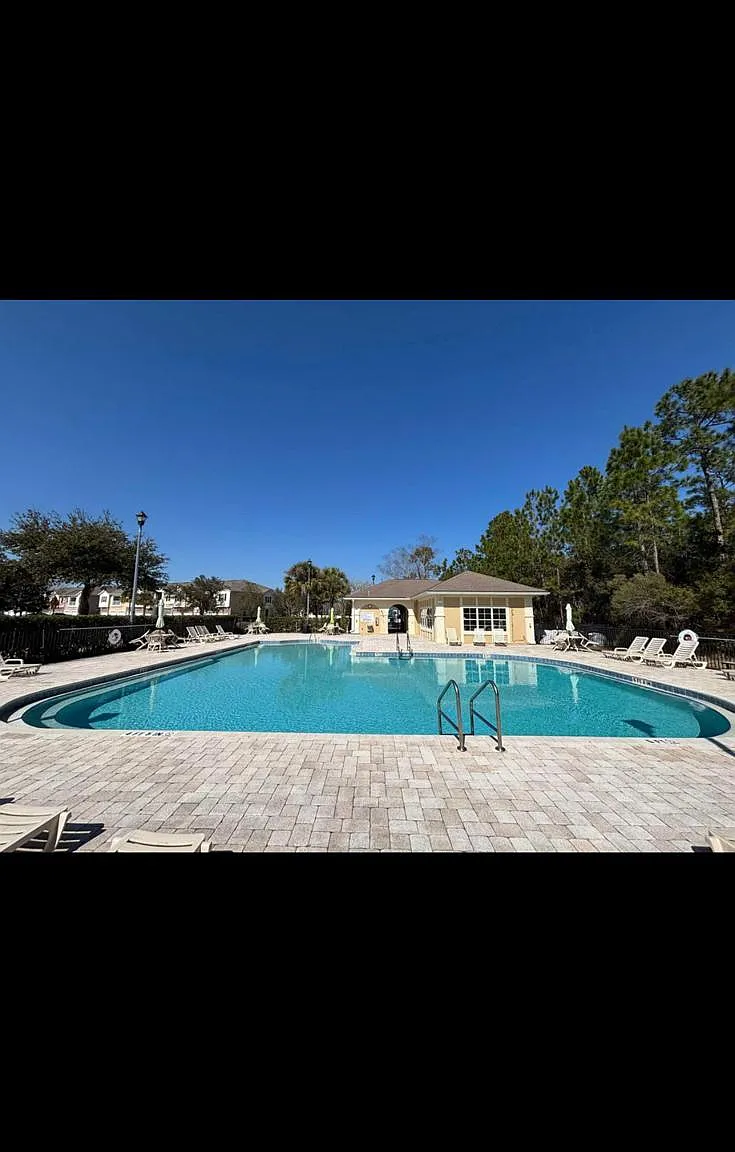 2 bed, 940 sqft, $1,850 — Photo 4