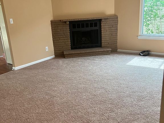 4th image of 3057 Bonanza Dr