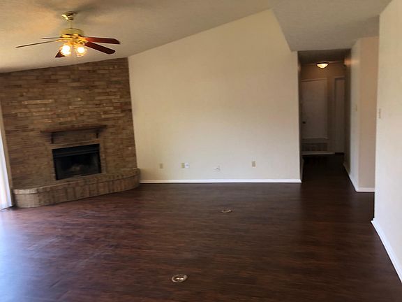 2nd image of 5809 Sea Breeze Ln