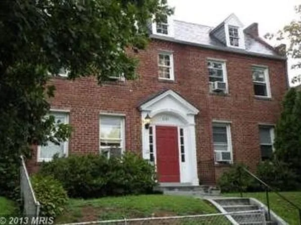 2331 40th St NW APT 4, Washington, DC 20007