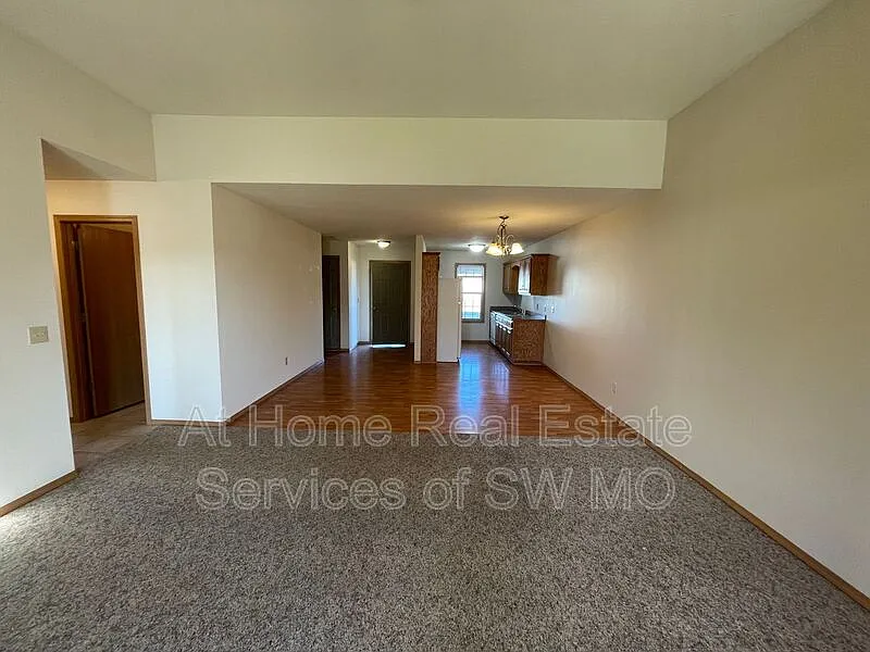 2 bed, 2.0 bath, 1200 sqft, $1,230 — Photo 4