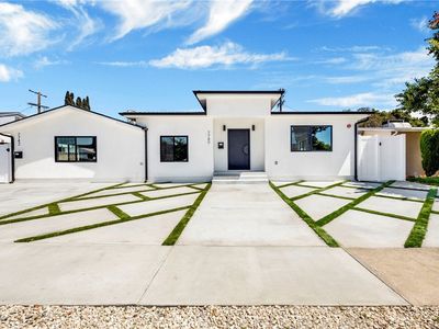 7740 Clearfield Ave, Panorama City, CA, 91402