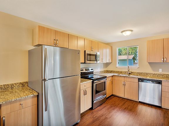 3rd image of 26255 172nd Ave SE