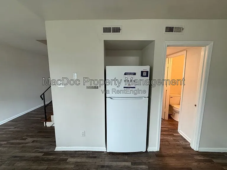 400 Rann Ct — Photo 12