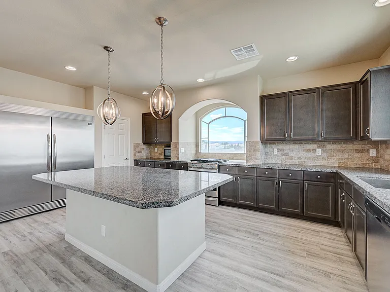706 Eros Ct — Photo 54