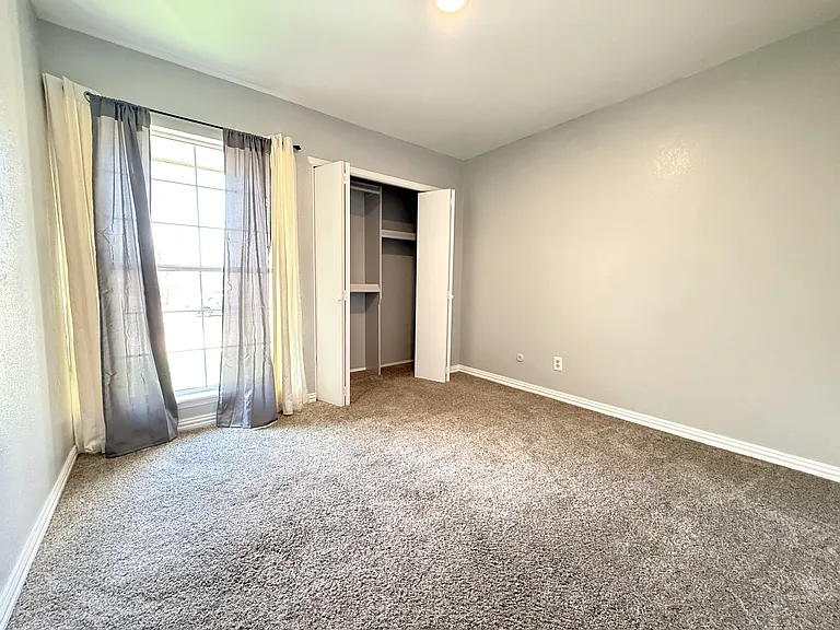 10405 Ashwood Dr — Photo 19