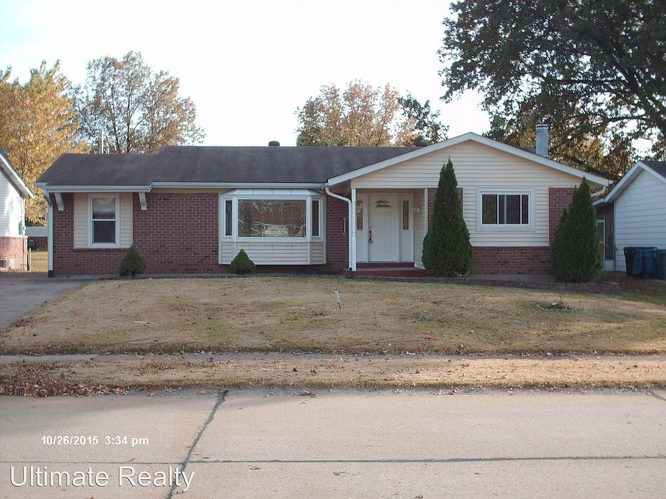 1st image of 2460 Greenbriar Dr