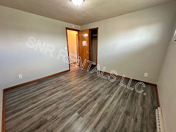 4th image of 4919 Westmont Dr